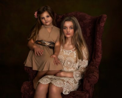 Beautiful Fine Art Portrait of Sisters Hailey and Emily