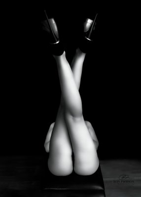 220507-randi-boudoir-490-16-bw-c.jpg